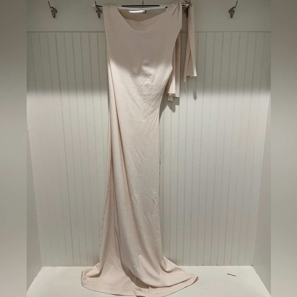 Elegant Cream Maxi Dress